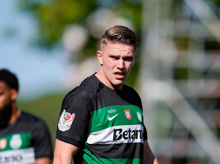 Viktor Gyökeres joins Arsenal during the 2025 transfer market