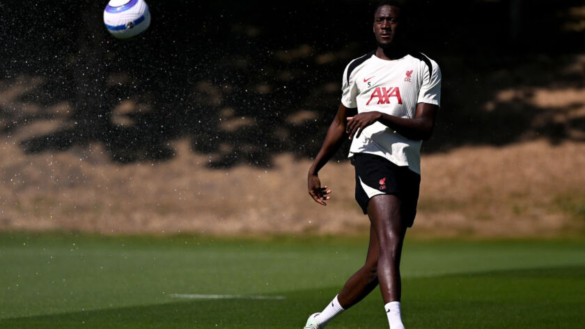 Ibrahima Konaté playing for Liverpool amid Konaté Real Madrid transfer rumors